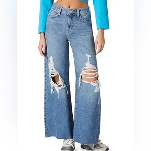 Forever 21 Woman’s Size 27 Distressed Flared Leg Blue Medium Rise Denim Jeans